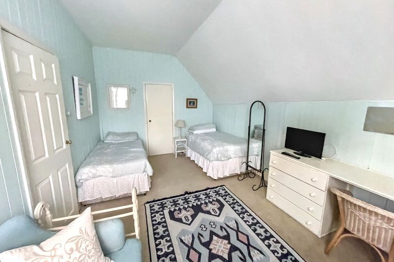 2a Preston Park Avenue